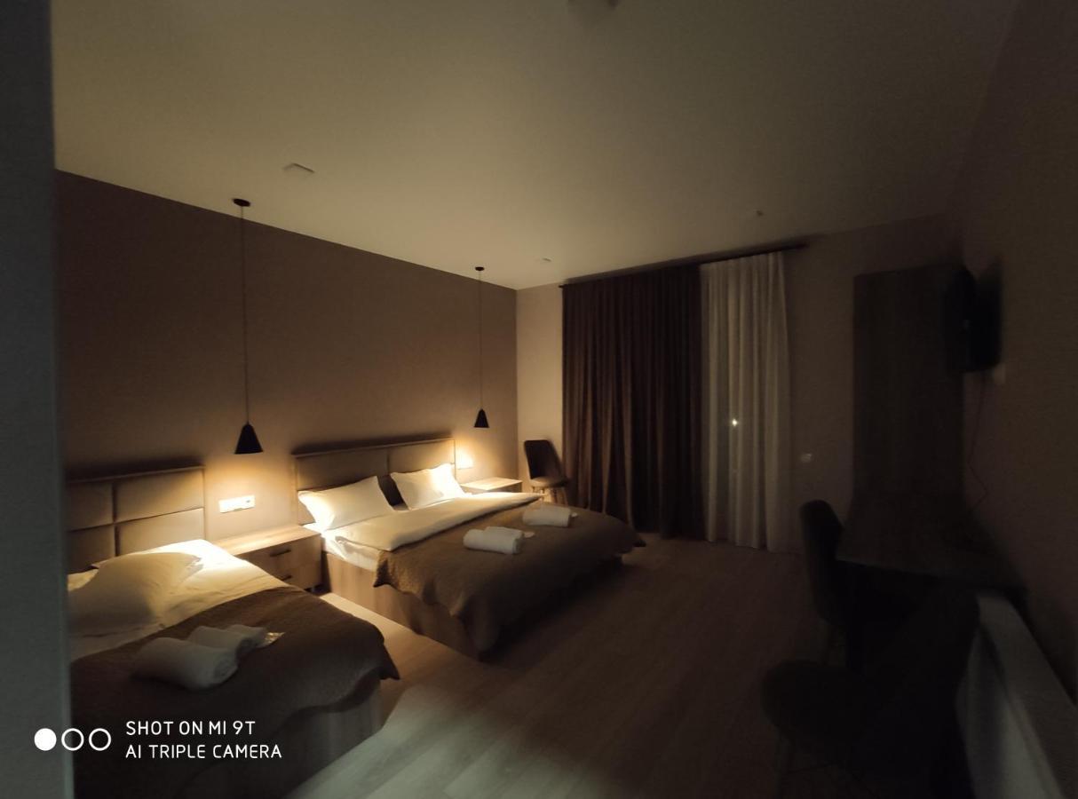 Hotel Sweet Night كازباجي المظهر الخارجي الصورة