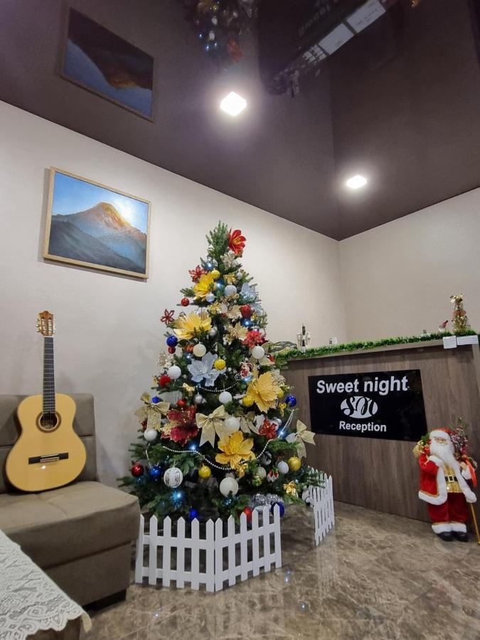 Hotel Sweet Night كازباجي المظهر الخارجي الصورة