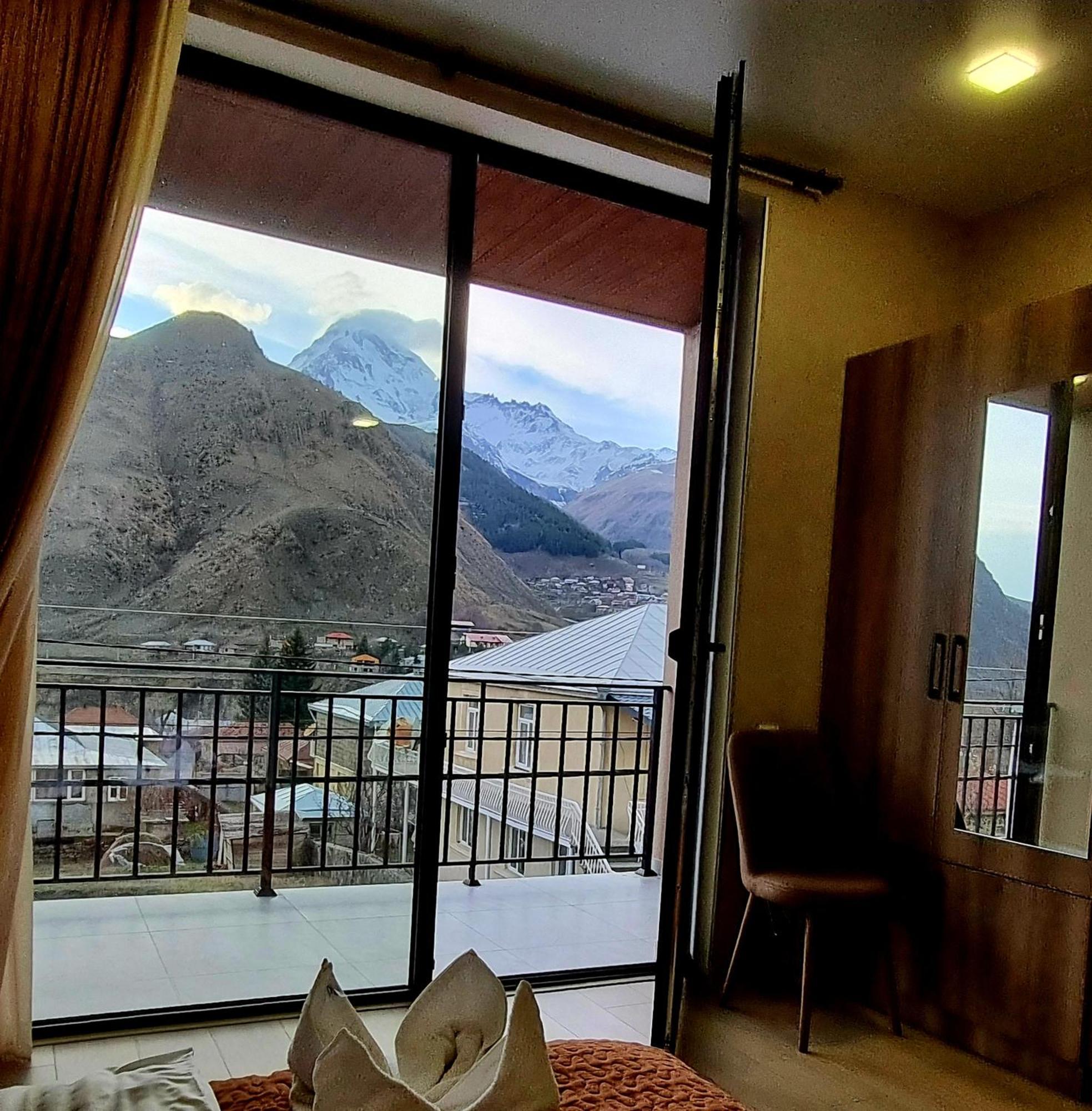 Hotel Sweet Night كازباجي المظهر الخارجي الصورة