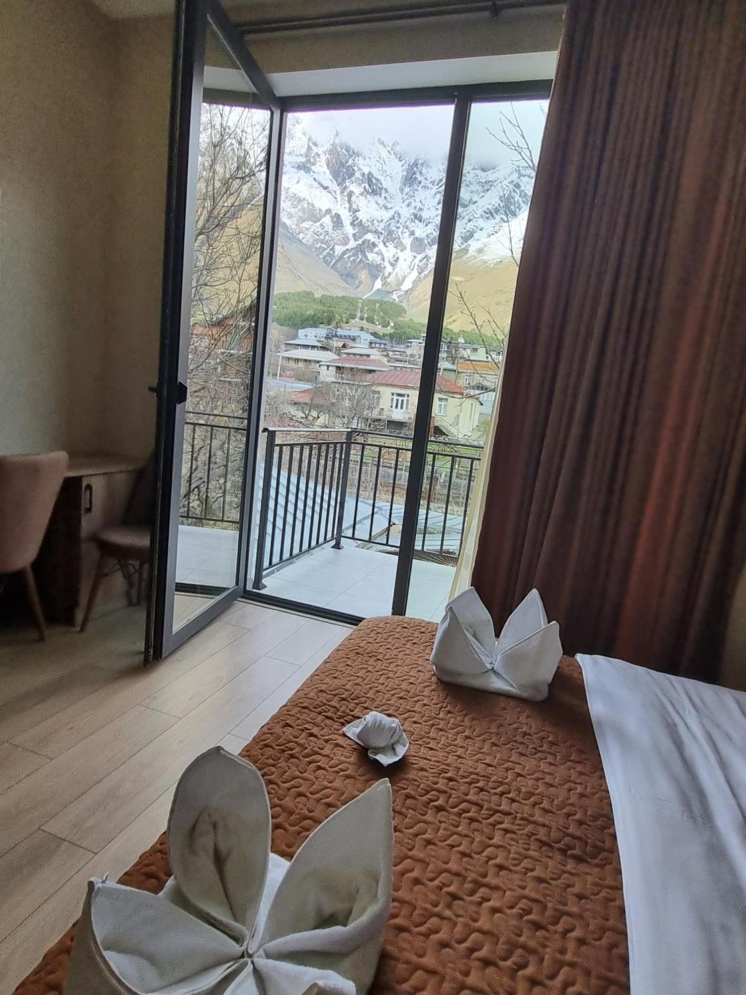 Hotel Sweet Night كازباجي الغرفة الصورة