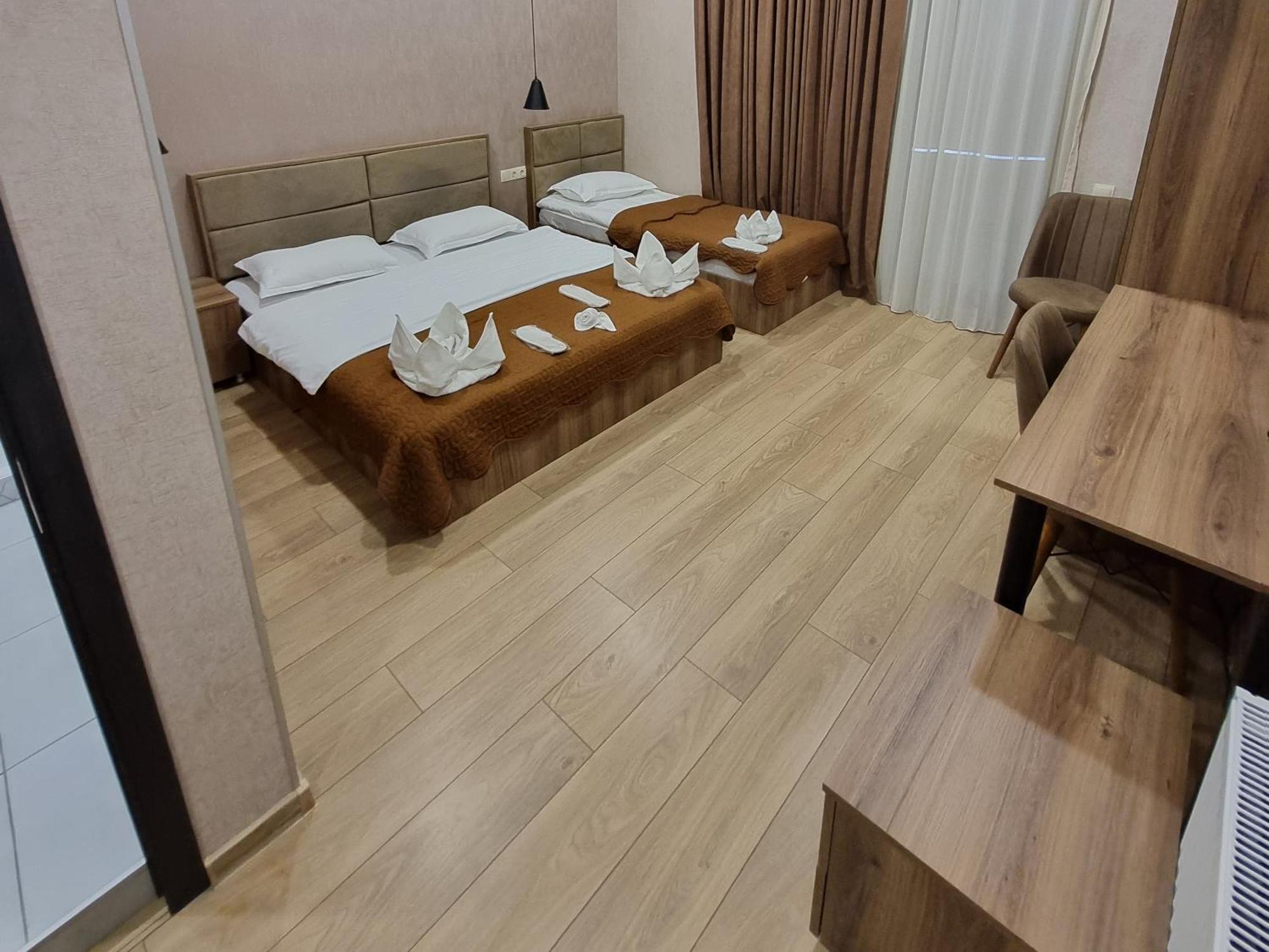 Hotel Sweet Night كازباجي الغرفة الصورة