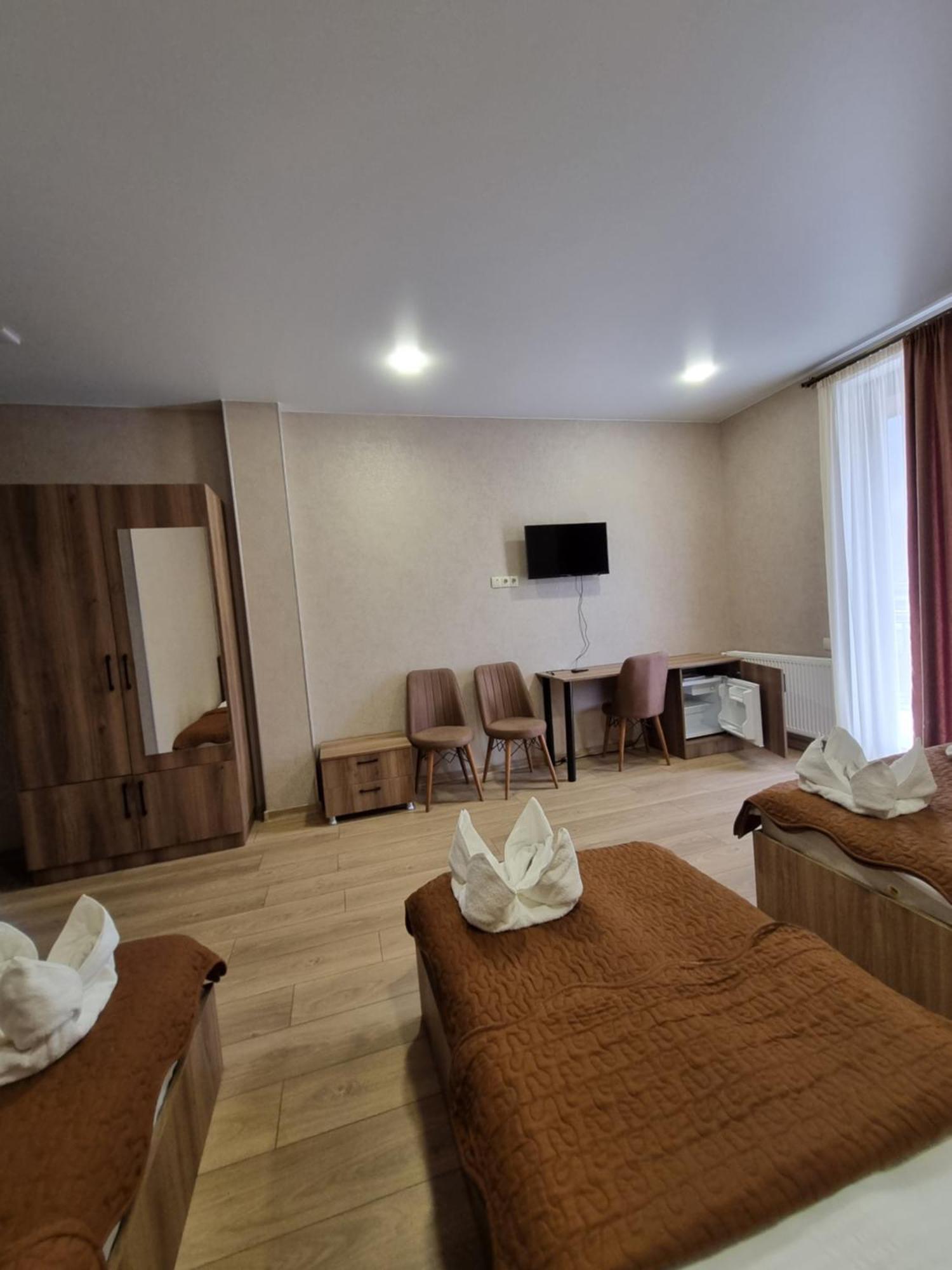 Hotel Sweet Night كازباجي الغرفة الصورة